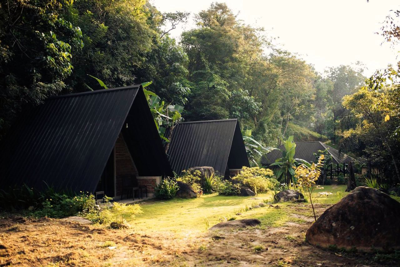 Black Hut